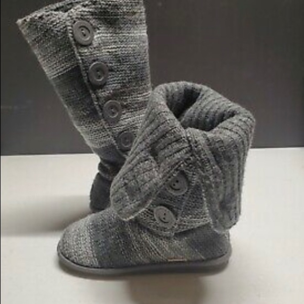 MUKLUKS A LA Mode Gray Sweater Boots Tall Indoor/Outdoor w/buttons